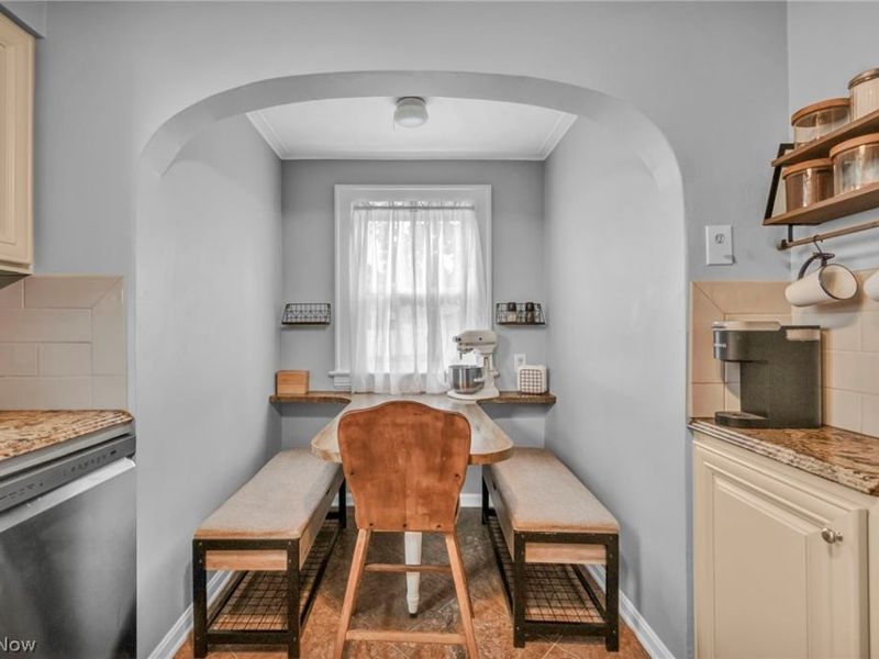 2209 W Erie Avenue, Lorain, OH 44052 Photo 9