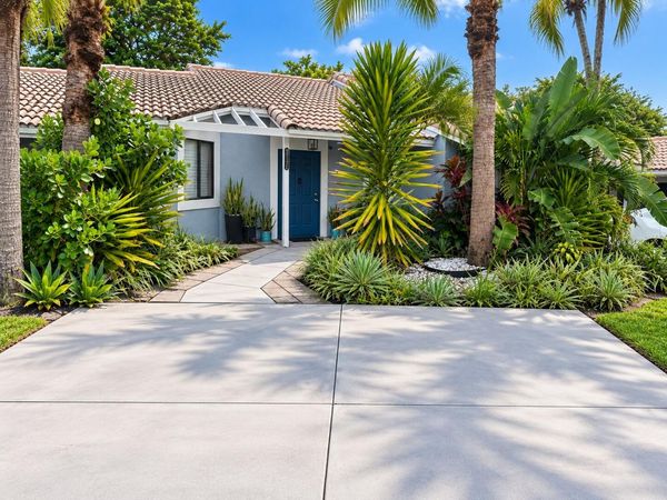 9912 WATERMILL Circle, Unit E, Boynton Beach, FL 33437
