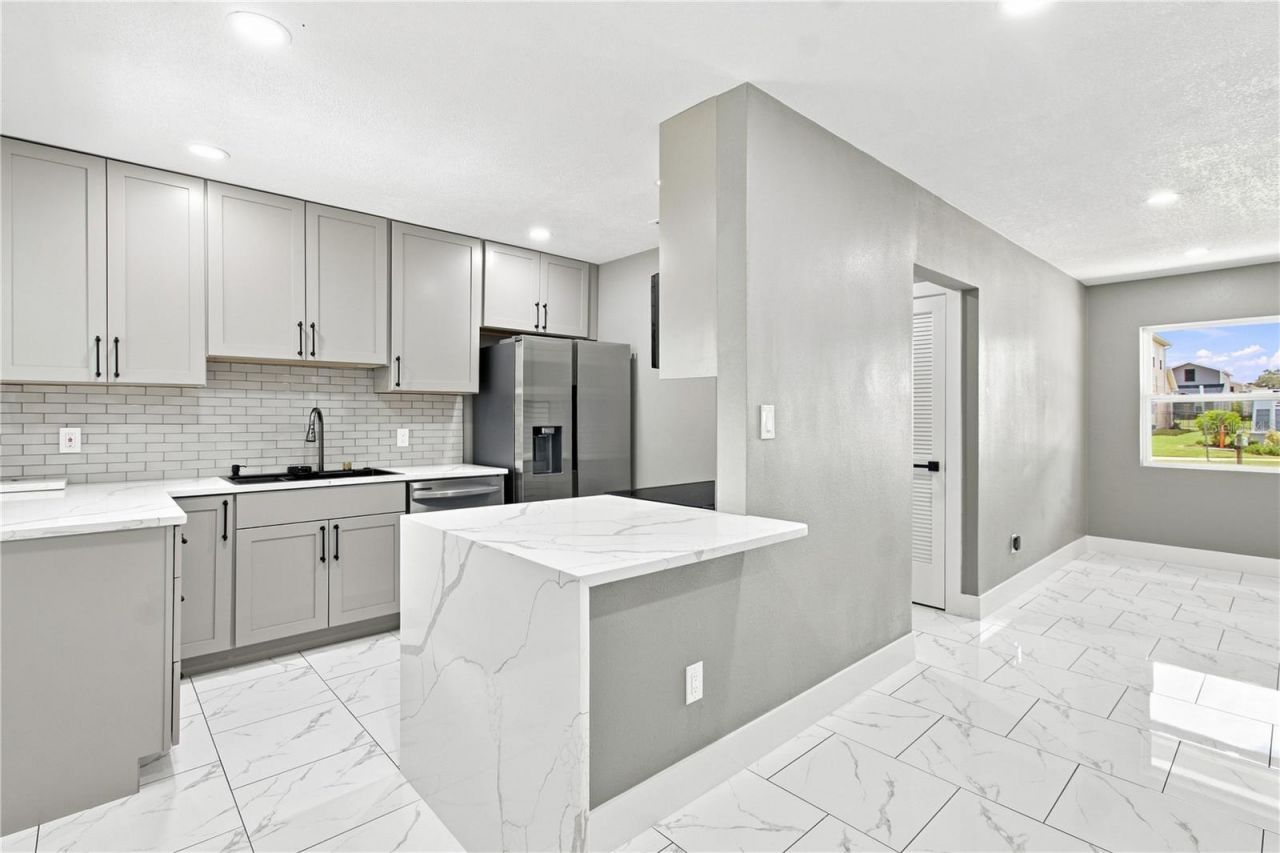 3102 19th Avenue W, Bradenton, FL 34205 Photo