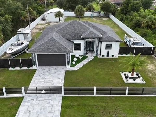 611 Lake AVE, LEHIGH ACRES, FL 33972