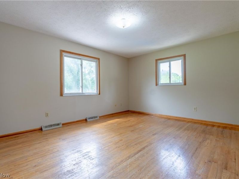 2420 Eastwood Avenue, Akron, OH 44305 Photo 20