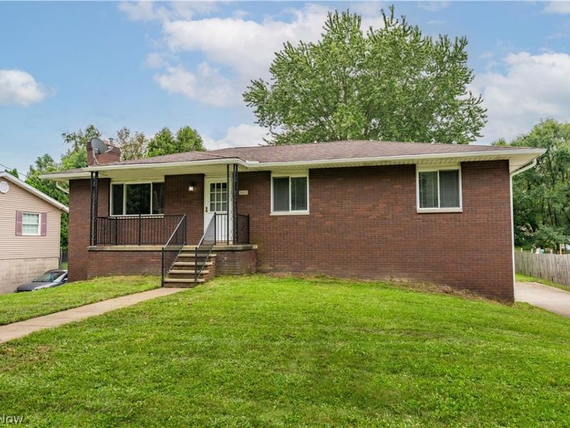 2420 Eastwood Avenue, Akron, OH 44305 Photo 3