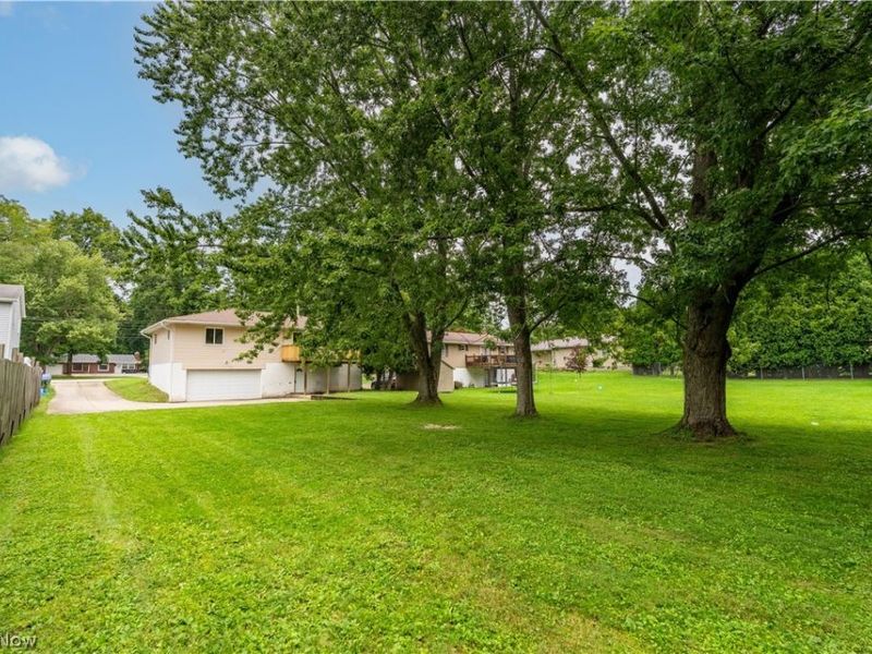 2420 Eastwood Avenue, Akron, OH 44305 Photo 33