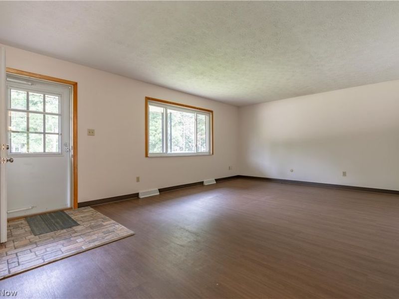 2420 Eastwood Avenue, Akron, OH 44305 Photo 4
