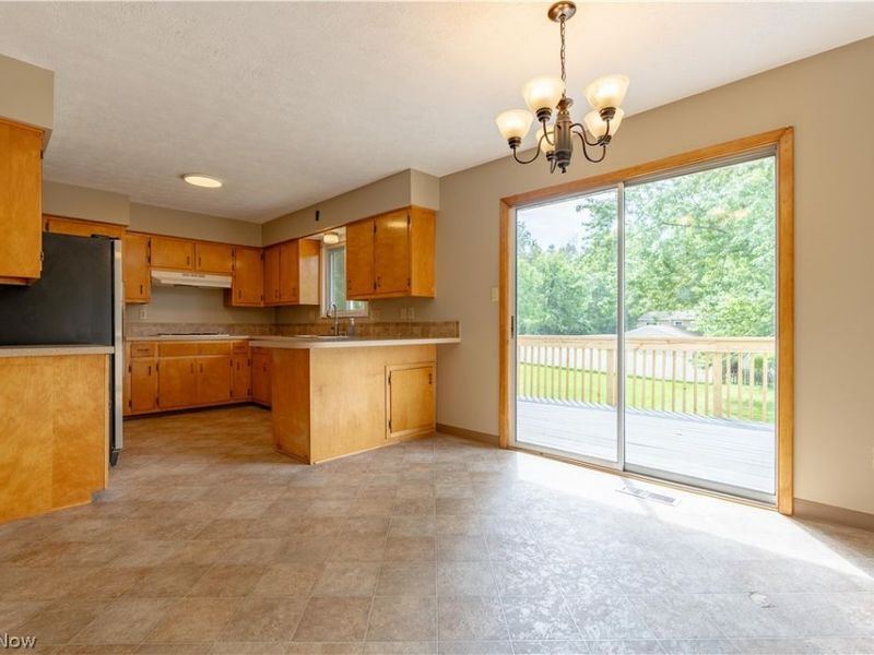 2420 Eastwood Avenue, Akron, OH 44305 Photo 9