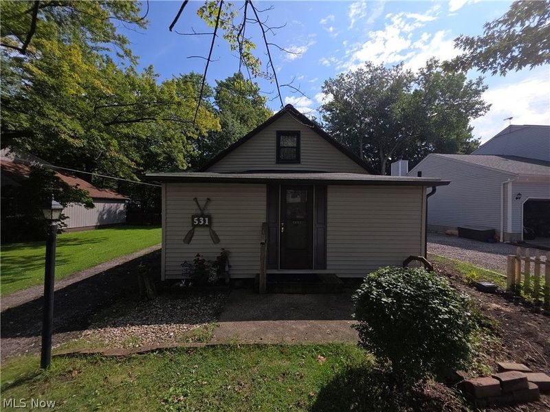 531 Robinwood Avenue, Sheffield Lake, OH 44054 Photo 1