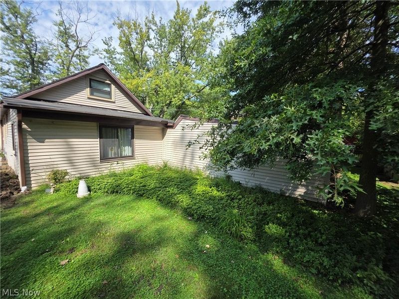 531 Robinwood Avenue, Sheffield Lake, OH 44054 Photo 8