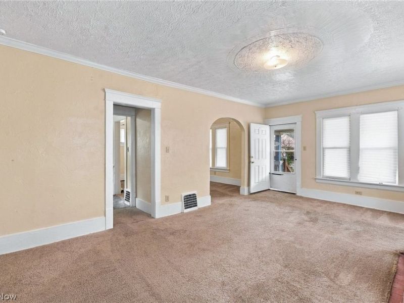 723 Copley Road, Akron, OH 44320 Photo 6