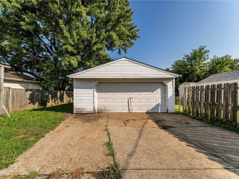 4910 Lincoln Avenue, Parma, OH 44134 Photo 42