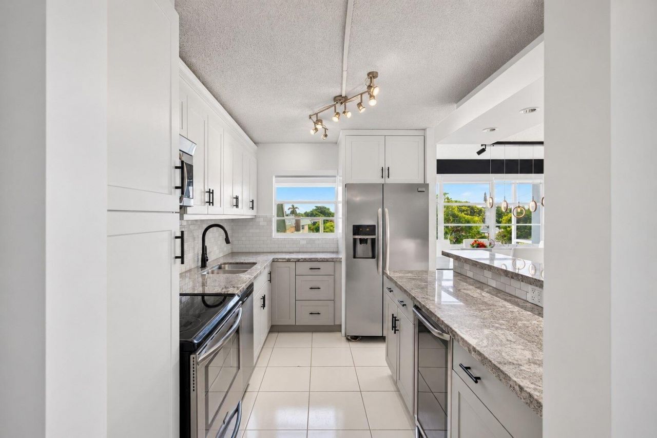 2741 Taft Street, Unit 410, Hollywood, FL 33020 Photo