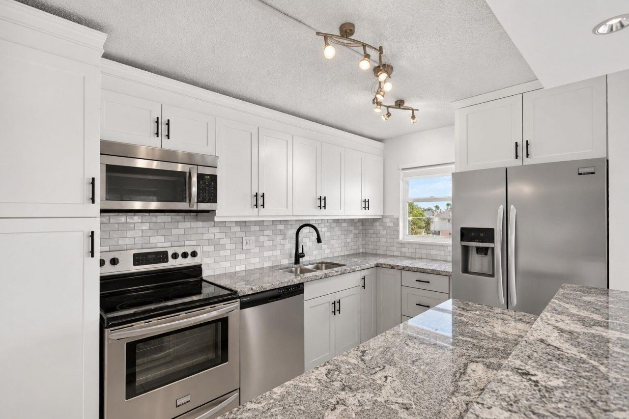 2741 Taft Street, Unit 410, Hollywood, FL 33020 Photo