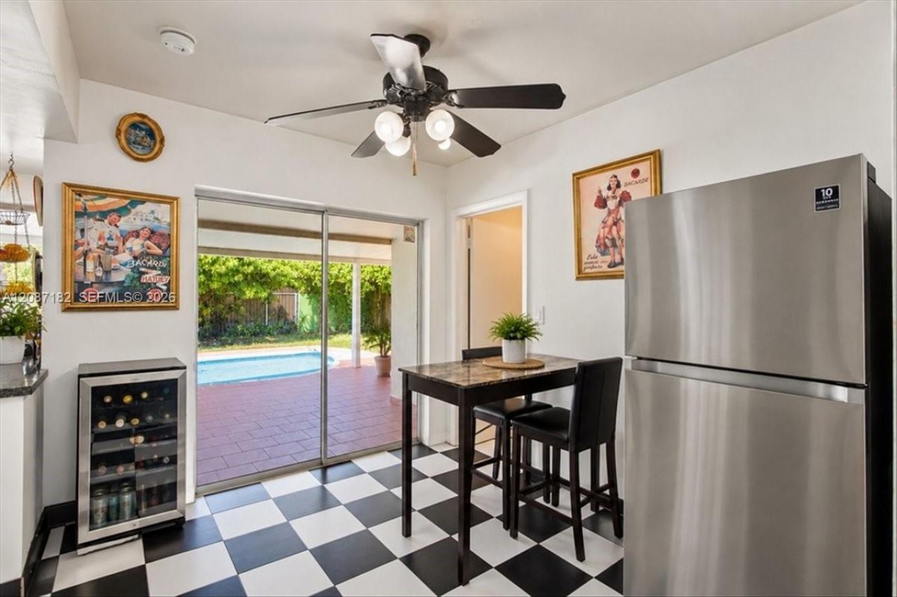 20120 Highland Lakes Blvd, Miami, FL 33179 Photo