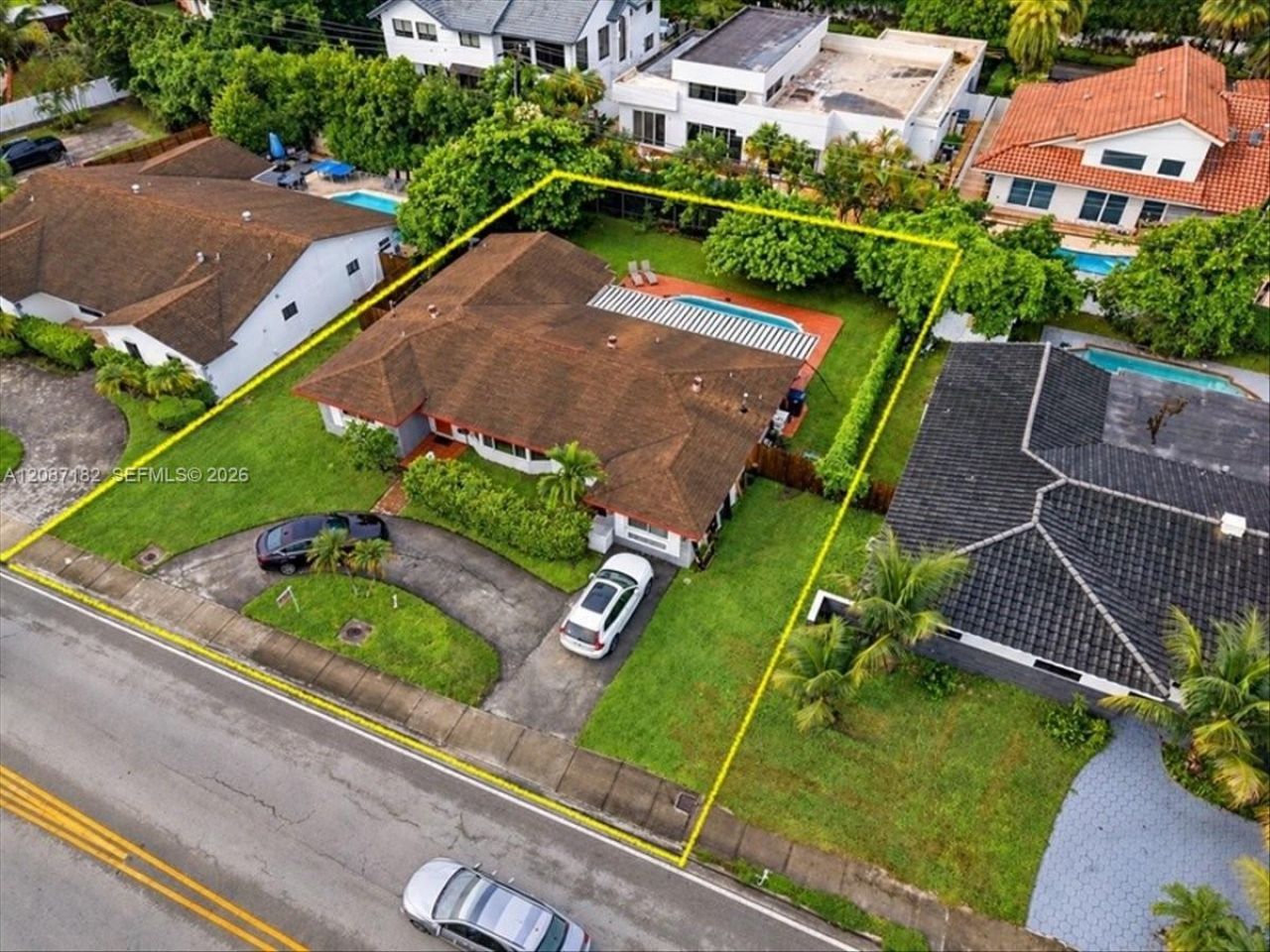 20120 Highland Lakes Blvd, Miami, FL 33179 Photo