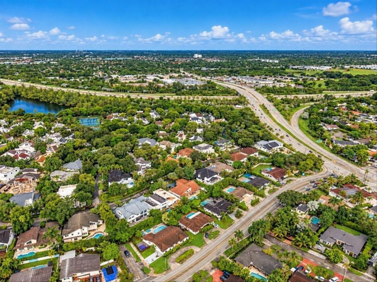 20120 Highland Lakes Blvd, Miami, FL 33179 Photo