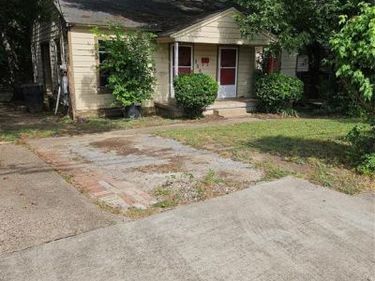906 Signet Street, Dallas, TX 75203