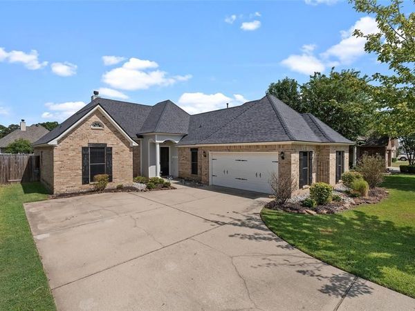 3911 Le Brooke Lane, Benton, LA 71006