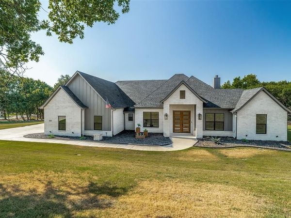 1028 Twin Creeks Drive, Weatherford, TX 76088