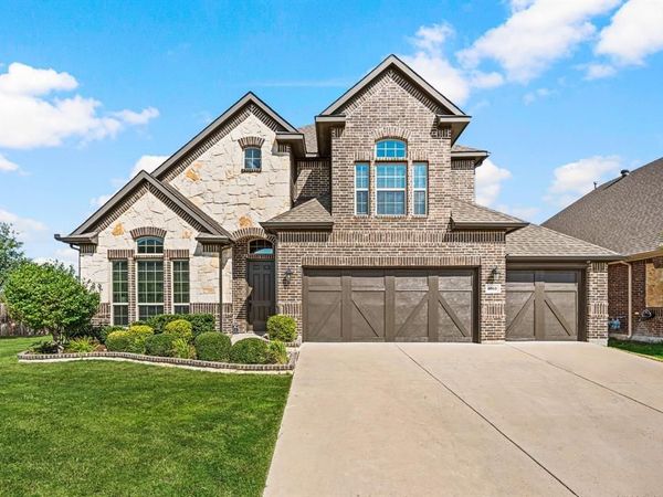 6068 Wessex Street, North Richland Hills, TX 76180
