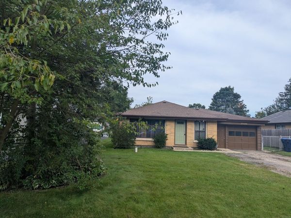 39180 N Petite Terrace , Lake Villa, IL 60046