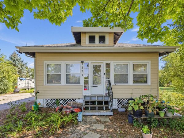5727 Douglas Ave, Caledonia, WI 53402