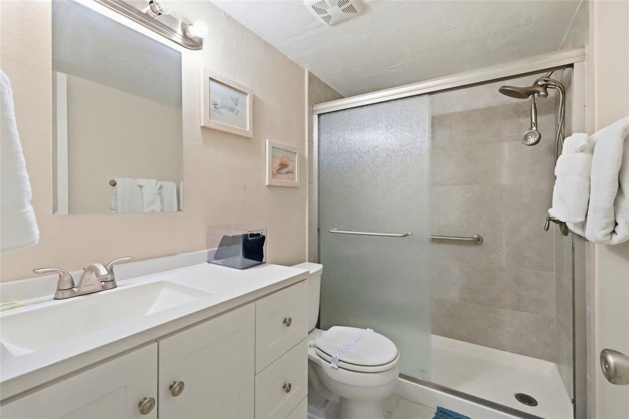 1801 Gulf Drive N, Unit 114, Bradenton Beach, FL 34217 Photo