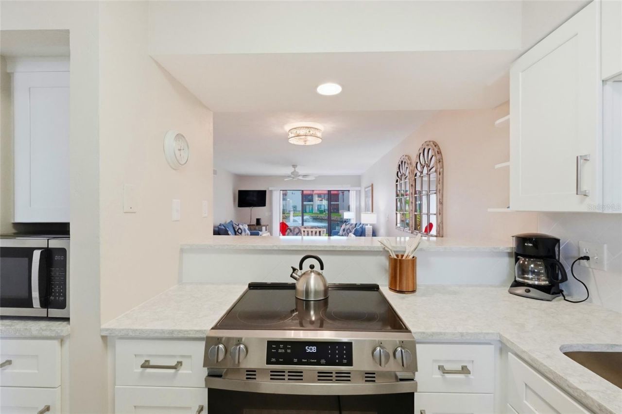 1801 Gulf Drive N, Unit 114, Bradenton Beach, FL 34217 Photo