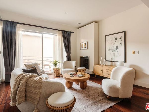 6735 Yucca Street, Unit 209, Los Angeles, CA 90028