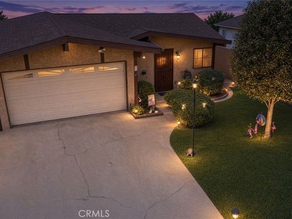 21007 Violeta, Lakewood, CA 90715
