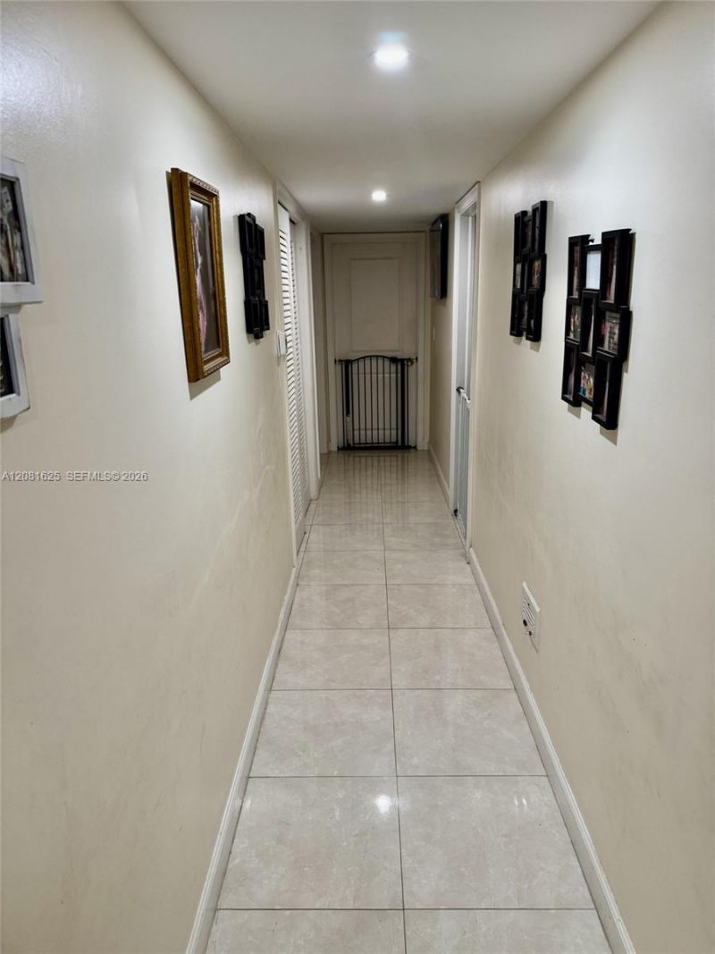 3324 NE 167th St, North Miami Beach, FL 33160 Photo
