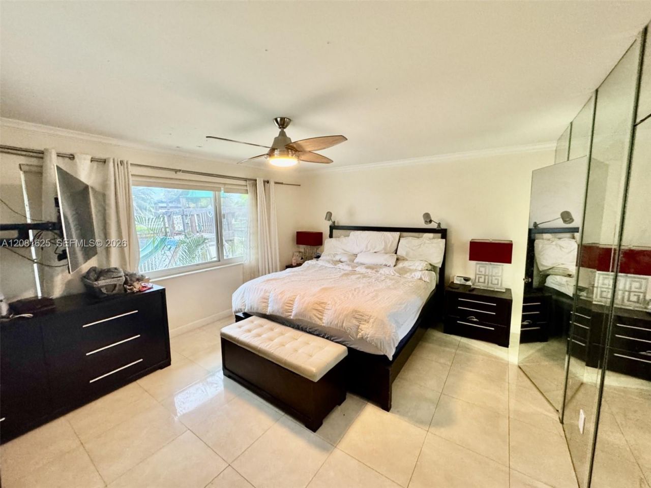 3324 NE 167th St, North Miami Beach, FL 33160 Photo