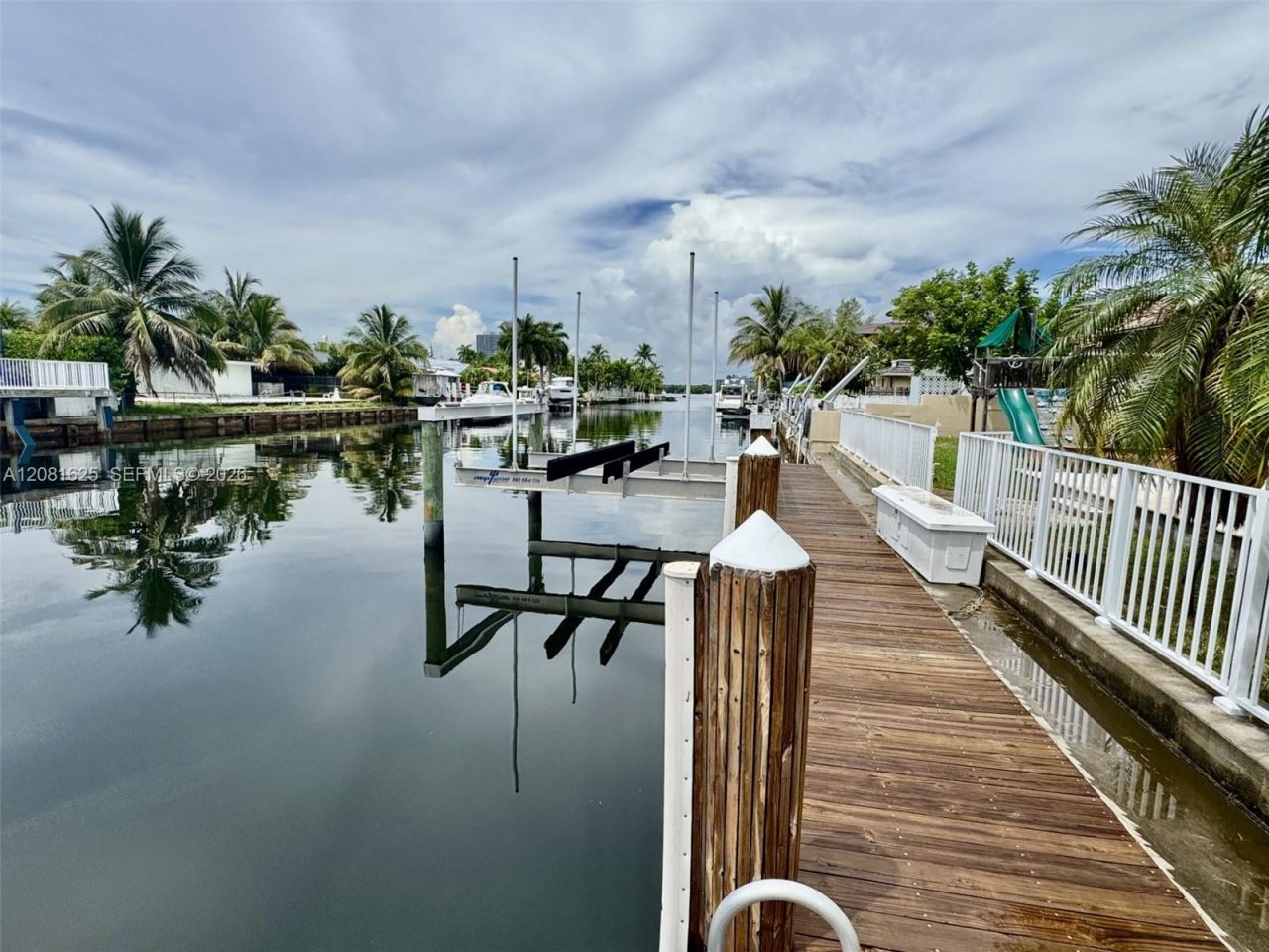 3324 NE 167th St, North Miami Beach, FL 33160 Photo