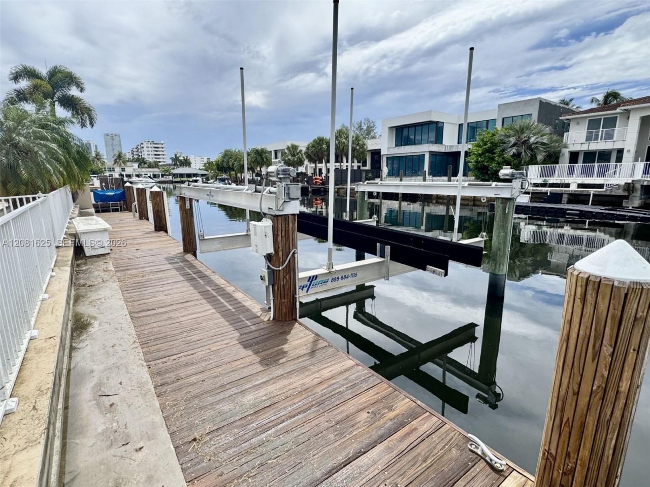 3324 NE 167th St, North Miami Beach, FL 33160 Photo