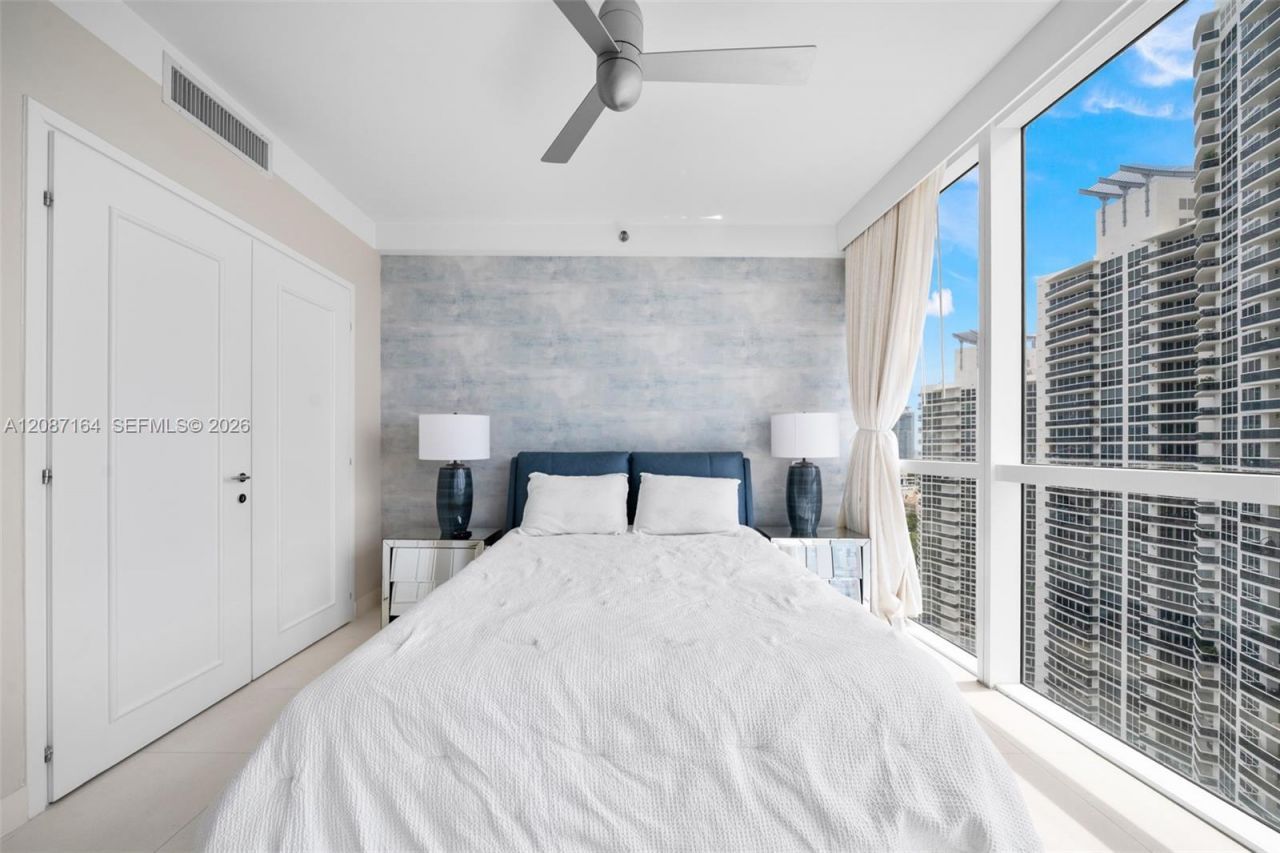 450 Alton Rd, Unit 2105, Miami Beach, FL 33139 Photo