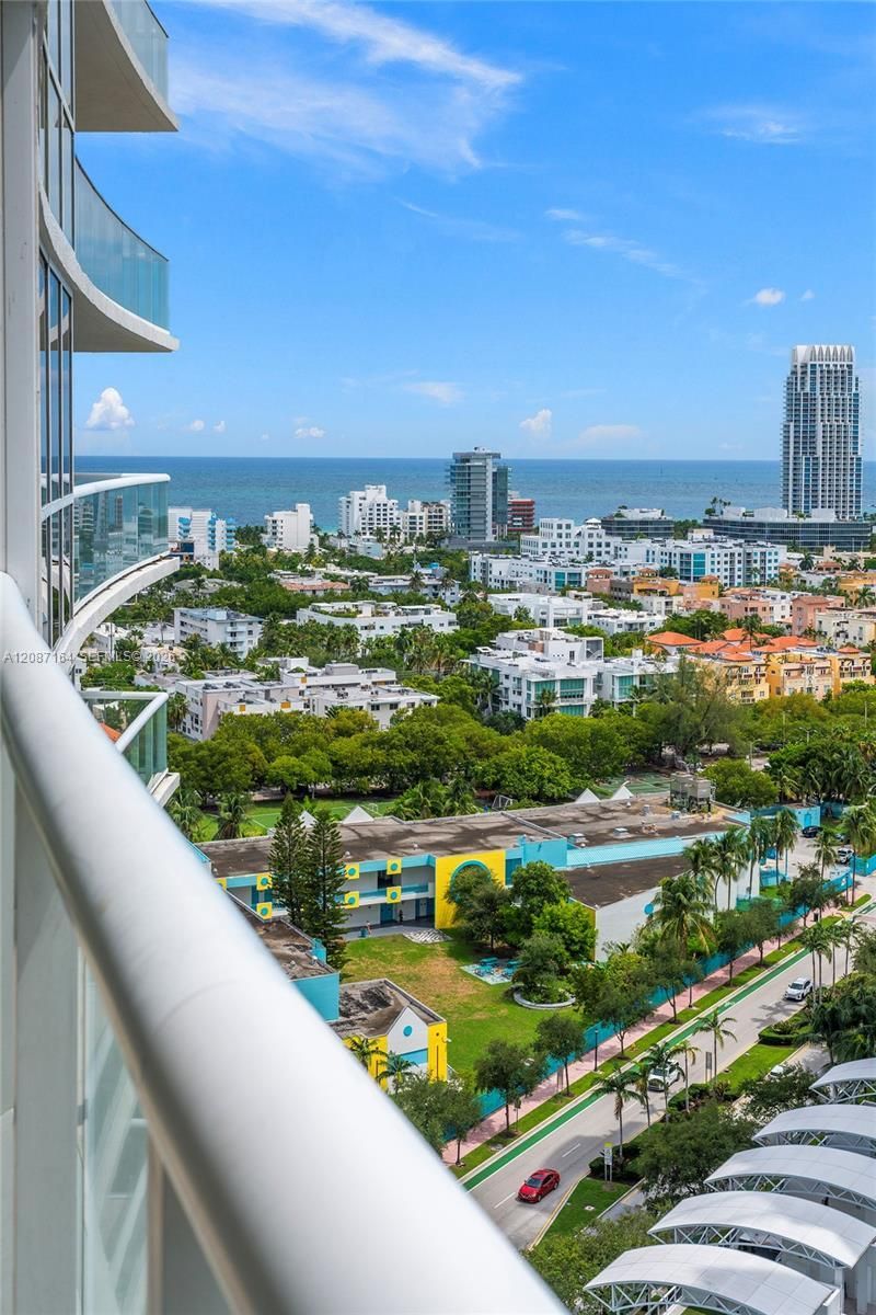 450 Alton Rd, Unit 2105, Miami Beach, FL 33139 Photo