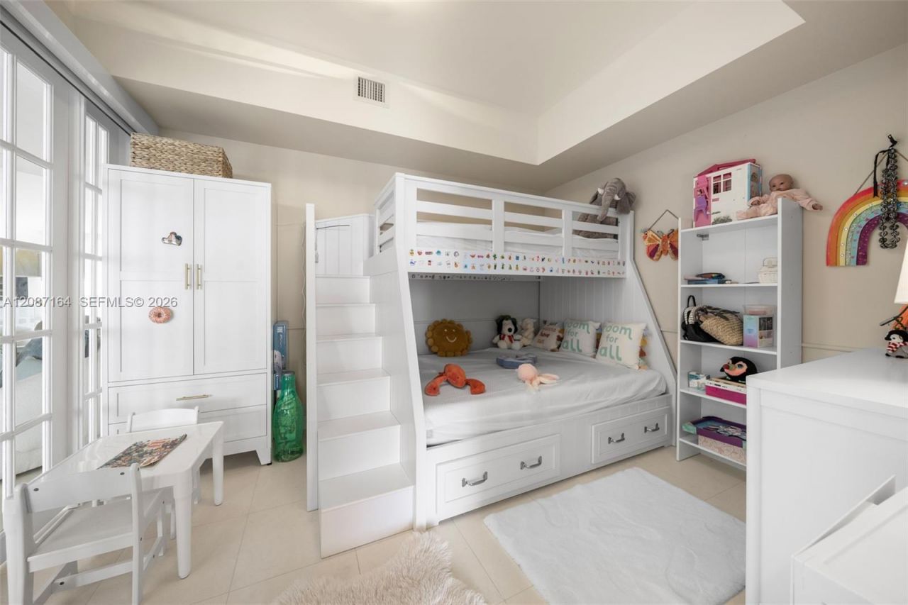 450 Alton Rd, Unit 2105, Miami Beach, FL 33139 Photo