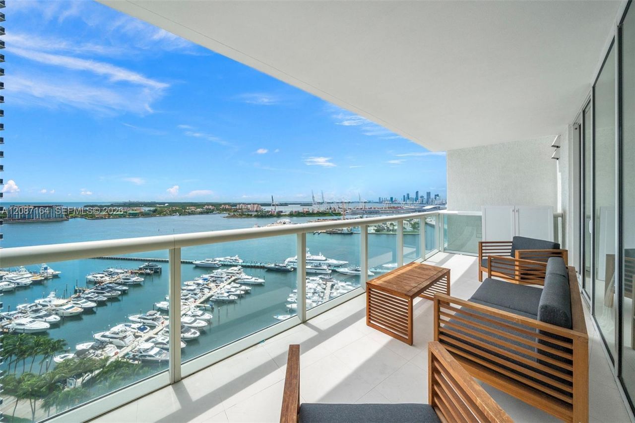 450 Alton Rd, Unit 2105, Miami Beach, FL 33139 Photo