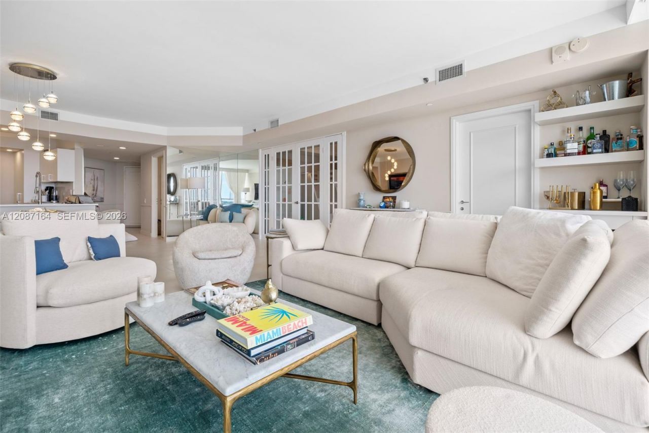 450 Alton Rd, Unit 2105, Miami Beach, FL 33139 Photo