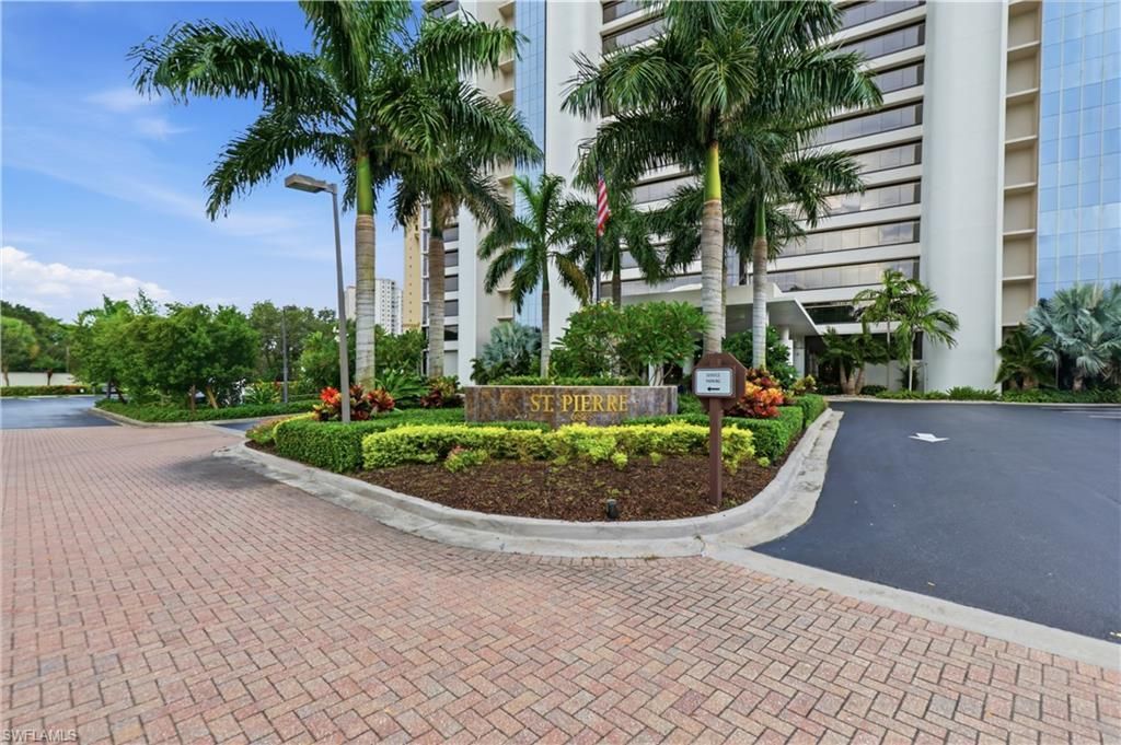 6825 Grenadier Blvd, Unit 1102, Naples, FL 34108 Photo