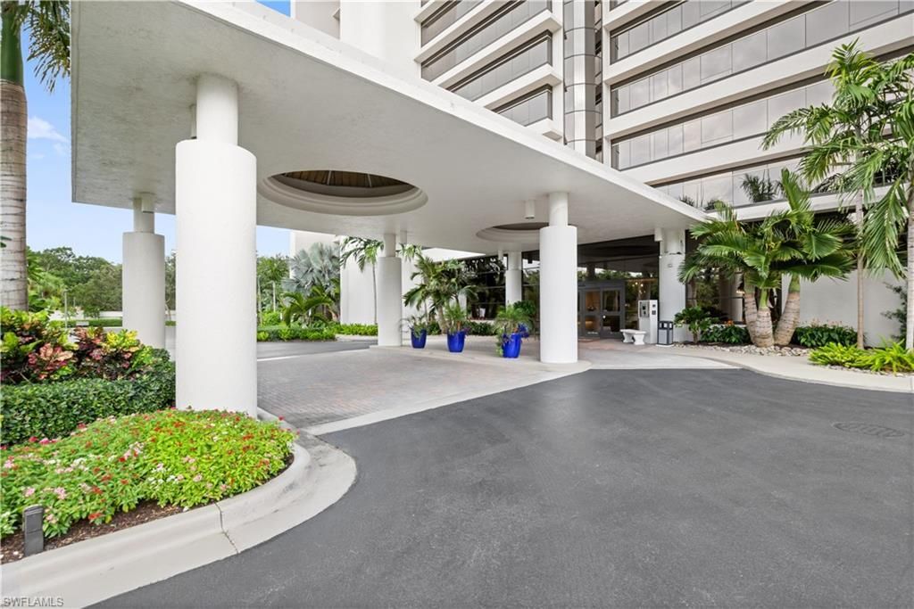 6825 Grenadier Blvd, Unit 1102, Naples, FL 34108 Photo