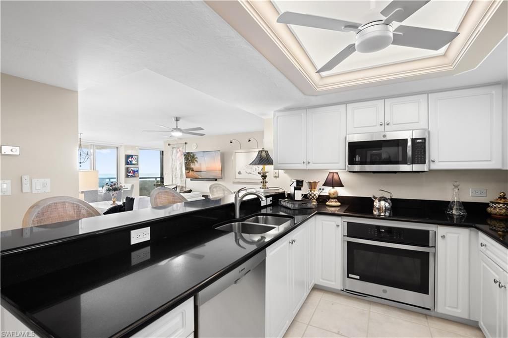 6825 Grenadier Blvd, Unit 1102, Naples, FL 34108 Photo