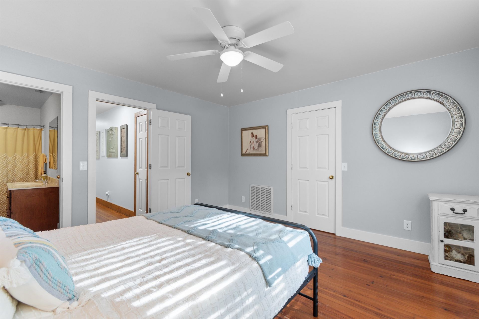 160 Comanche Dr. Photo 32