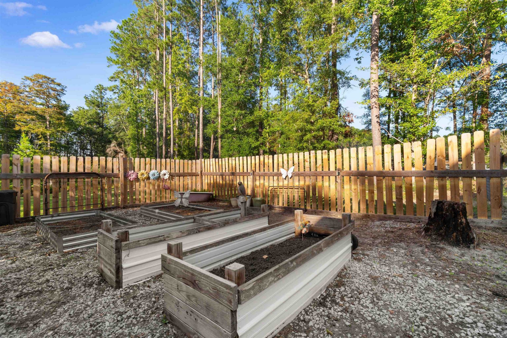 160 Comanche Dr. Photo 44