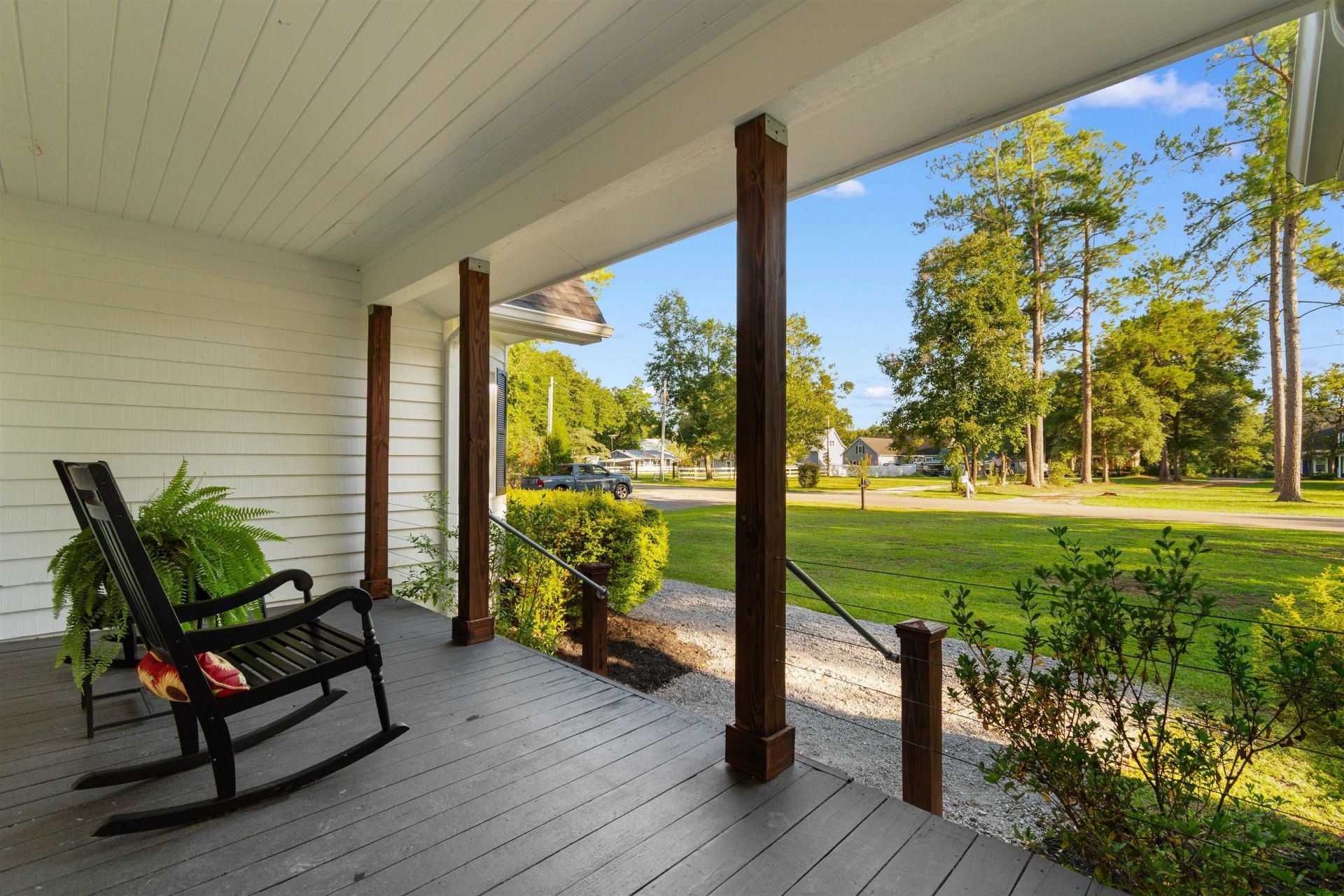 160 Comanche Dr. Photo 5