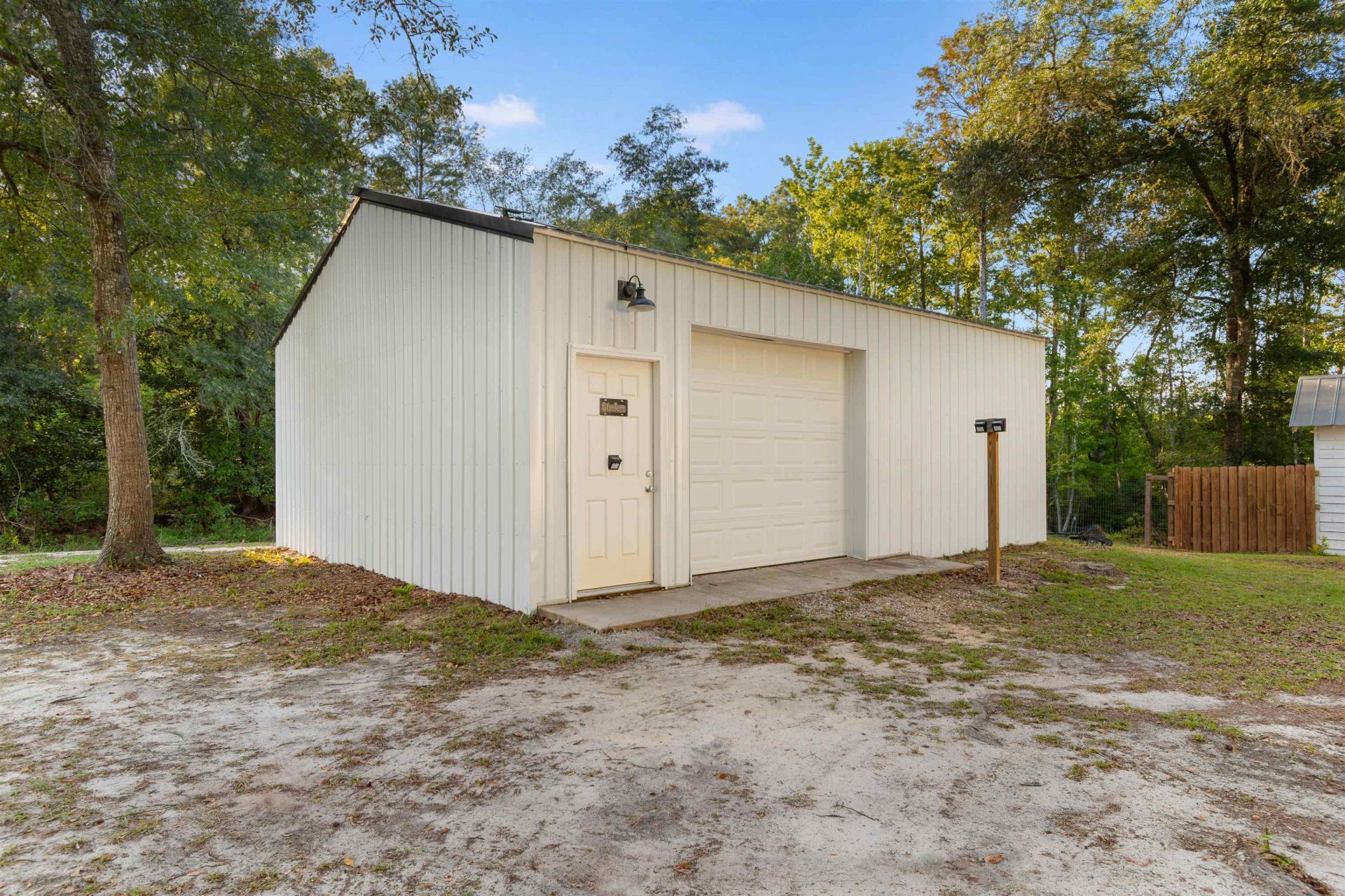 160 Comanche Dr. Photo 50