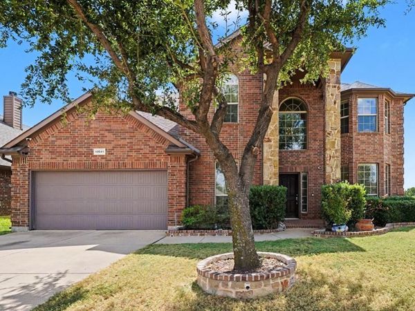 10041 Red Bluff Lane, Fort Worth, TX 76177
