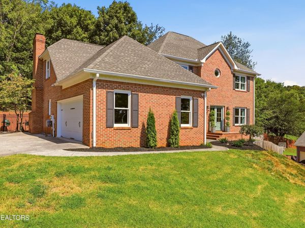 11033 Crosswind Drive, Knoxville, TN 37934