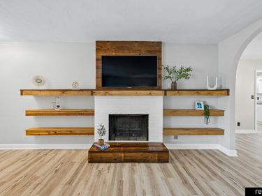 2041 N 77th Street, Lincoln, NE 68505