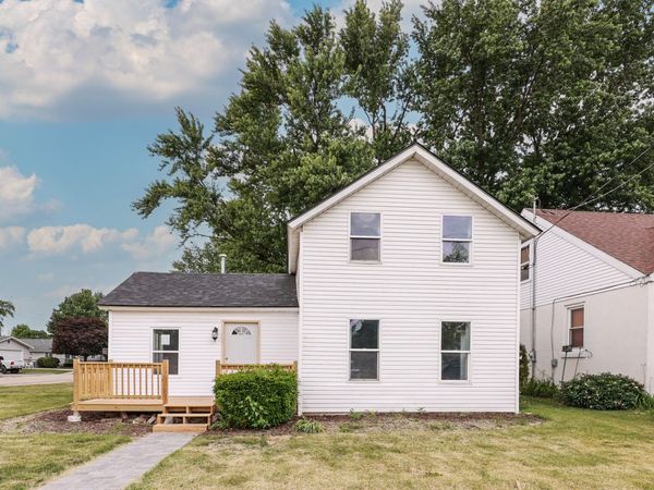 209 S Jackson Street , Gardner, IL 60424