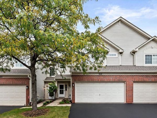 349 ABINGTON WOODS Drive, Unit 349, Aurora, IL 60502
