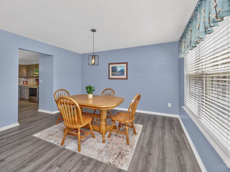 309 E Stoneridge Drive, Milford, OH 45150 Photo 5